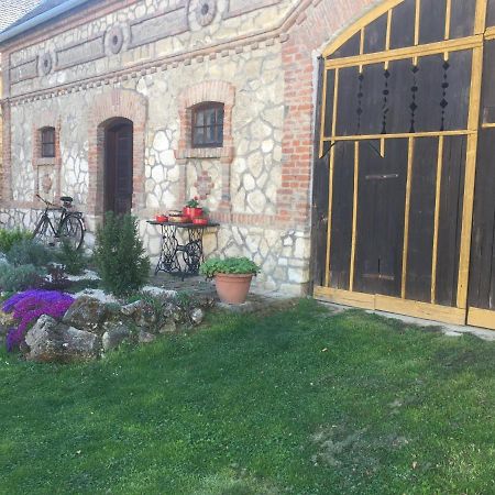 Hotel Levendula Porta és Pajtaszínház Orfű Esterno foto