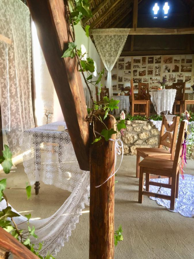 Hotel Levendula Porta és Pajtaszínház Orfű Esterno foto