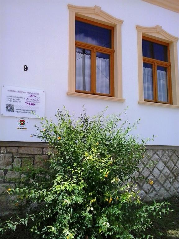 Hotel Levendula Porta és Pajtaszínház Orfű Esterno foto