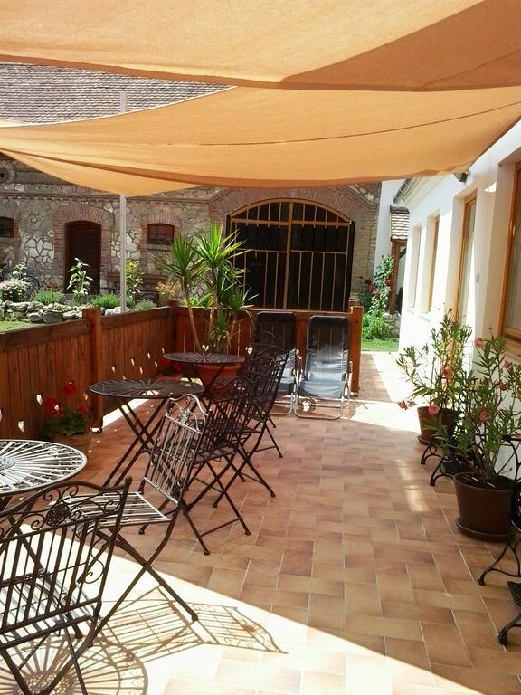 Hotel Levendula Porta és Pajtaszínház Orfű Esterno foto
