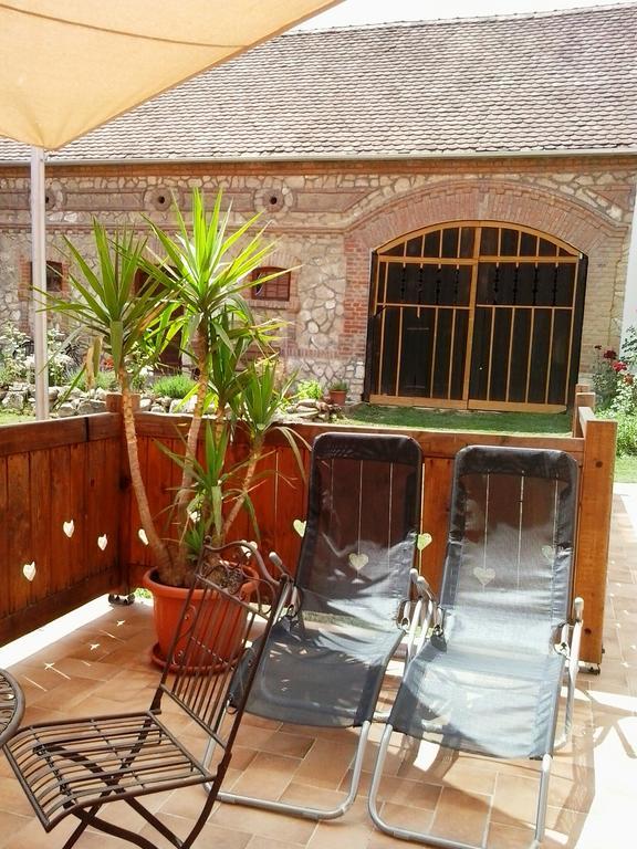 Hotel Levendula Porta és Pajtaszínház Orfű Esterno foto