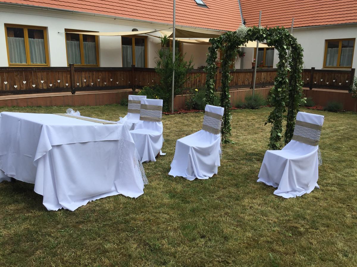 Hotel Levendula Porta és Pajtaszínház Orfű Esterno foto